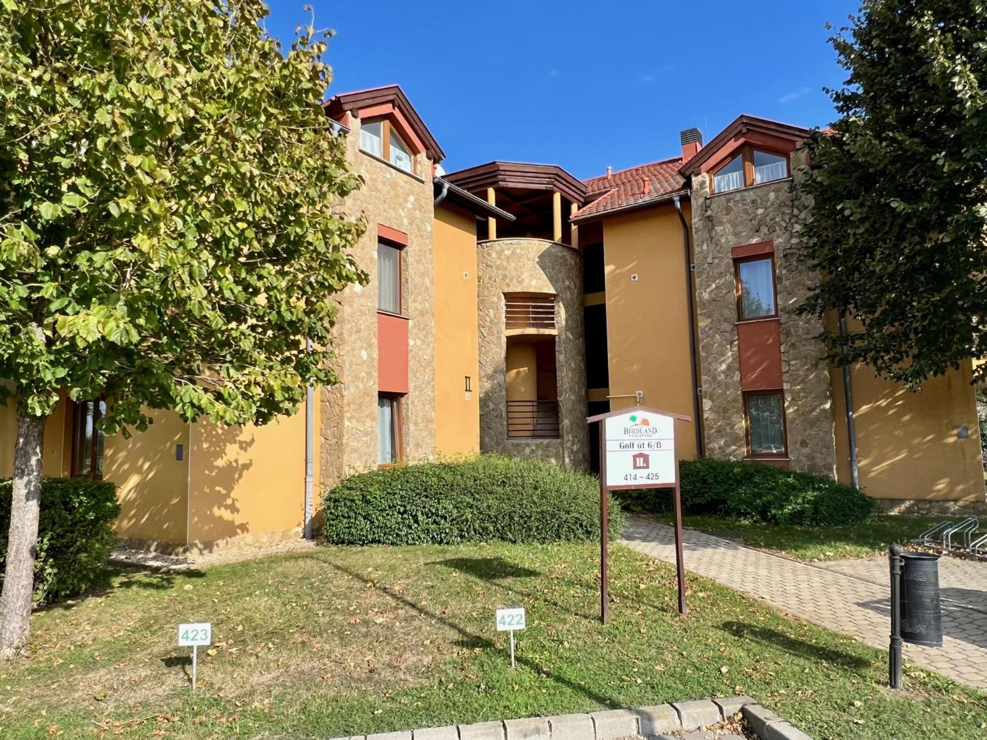 Luxus Golf Apartment Bük Exterior foto